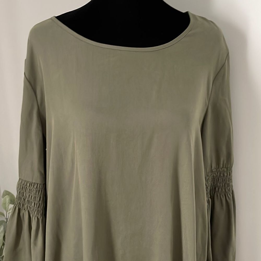 New York and Company Babydoll Dress. Size Medium. Army Green - Picture 6 of 11